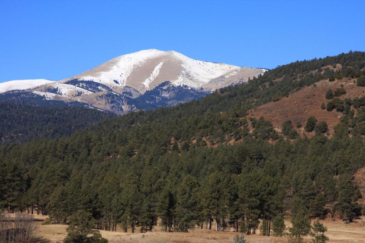 Apache Village Cabinette 13, Queen Bed, Midtown, Sleeps 2 Ruidoso Exterior photo